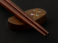 Essstäbchen Set mit Ablage Tonbo, Granadillo Essstäbchen Set Mit Ablage Tonbo, Granadillo -Geschäft Für Heimgeschirr essstaebchen set mit ablage tonbo granadillo6