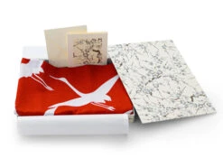 Geschenkset Chiyogami Mit Furoshiki Kuren L, Rot -Geschäft Für Heimgeschirr geschenkset chiyogami mit furoshiki kuren l rot 1